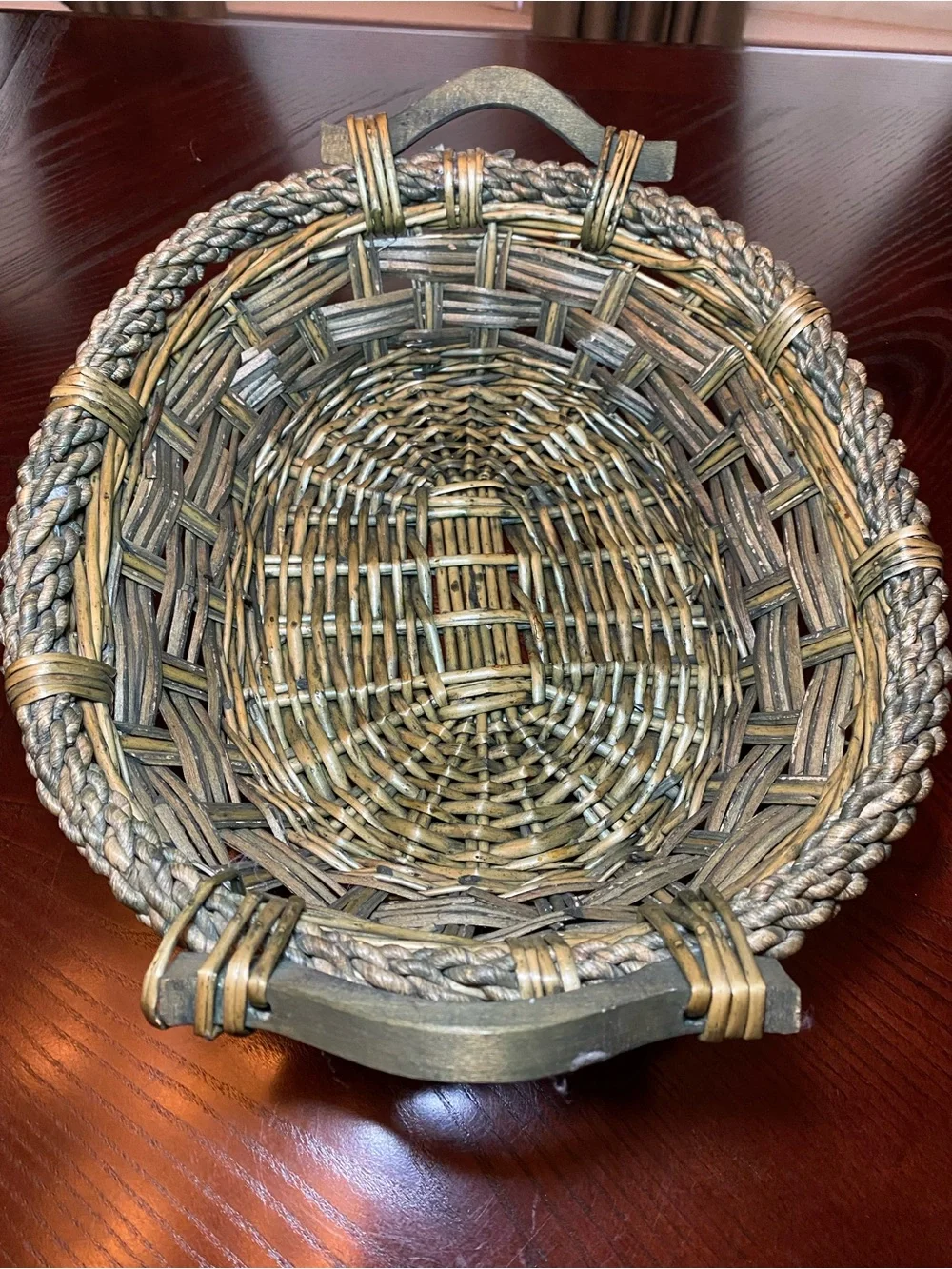 Handwoven Green-Brown Decorative Wicker Basket Bowl 18.5x14.5x4